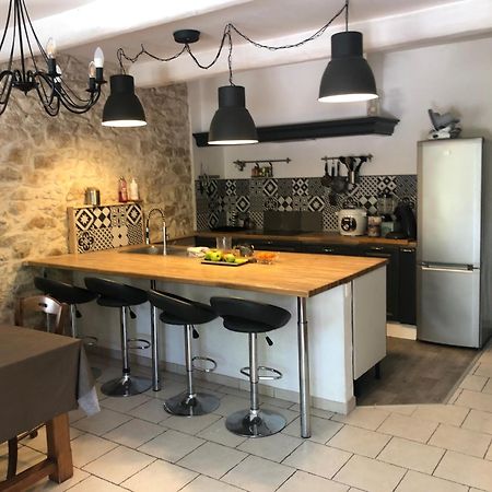 Maison De Village En Duo Avec 150M2 Au Rdc Et La Suite Parentale Ou En Famille Avec 4 Chambres 250M2 Interieur Montfaucon  Exteriér fotografie